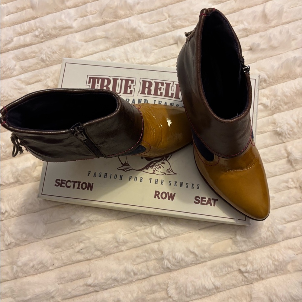 True Religion Women's Brown/Black Matilda Booties Size 8 - Picture 3 of 11